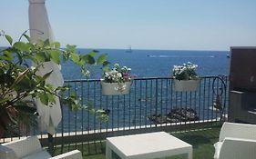 Home & Sea